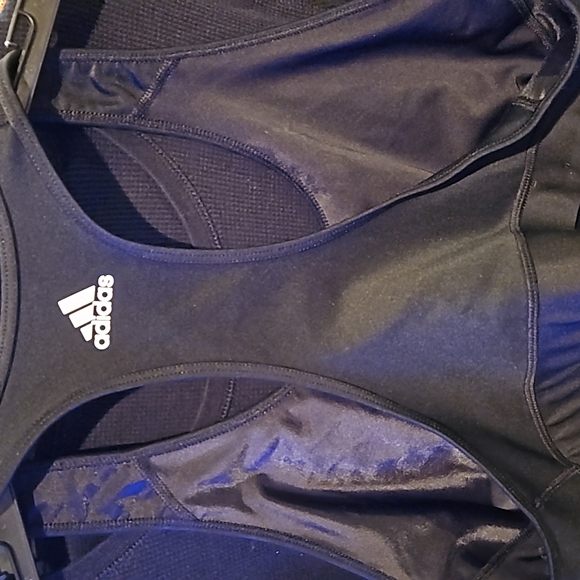 Adidas Xl sports bra - Picture 2 of 2
